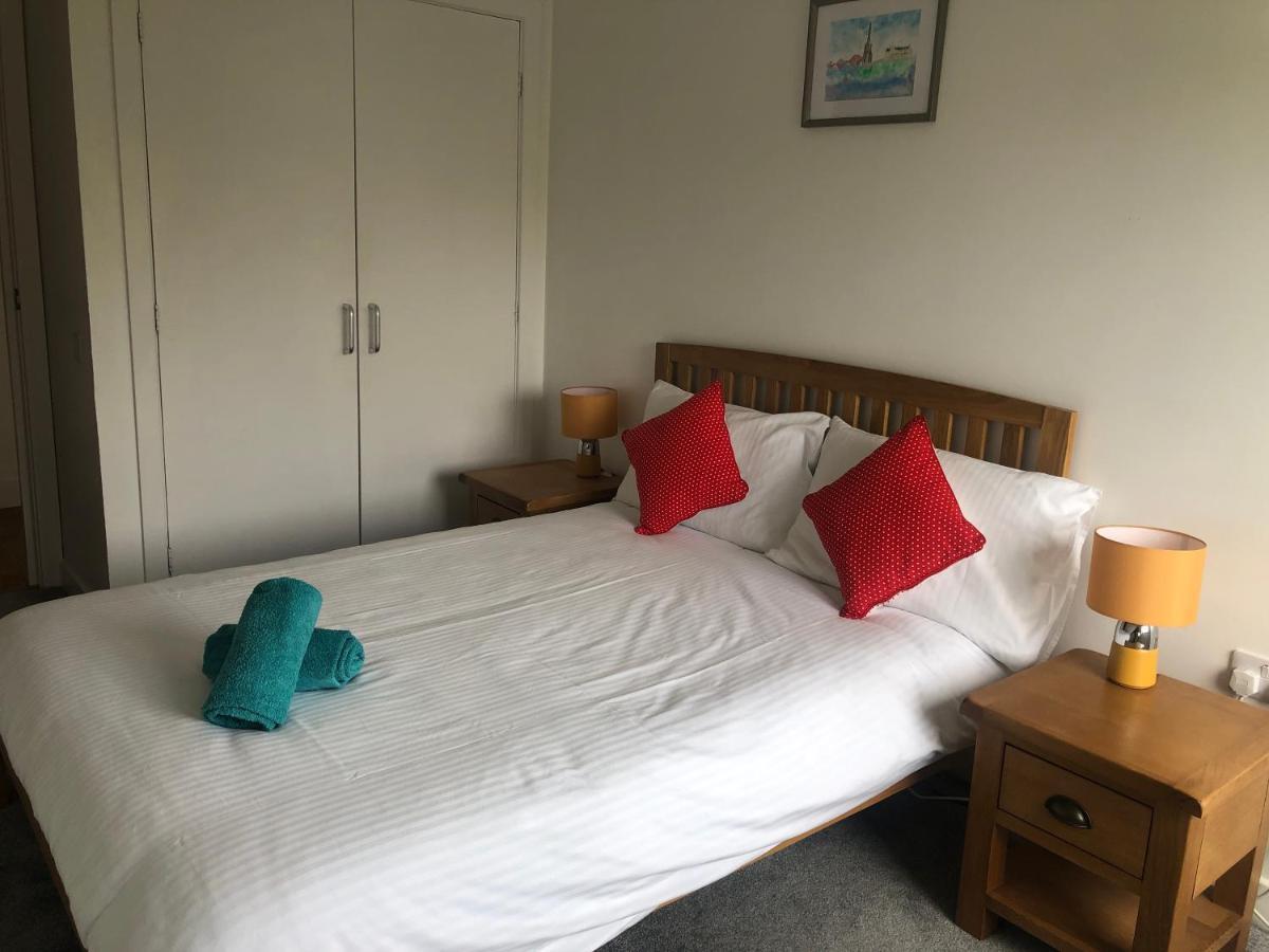 Central Two Bed Flat Close To Arthur'S Seat And University Edimburgo Exterior foto